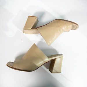 Maryam Nassir Zadeh Mules